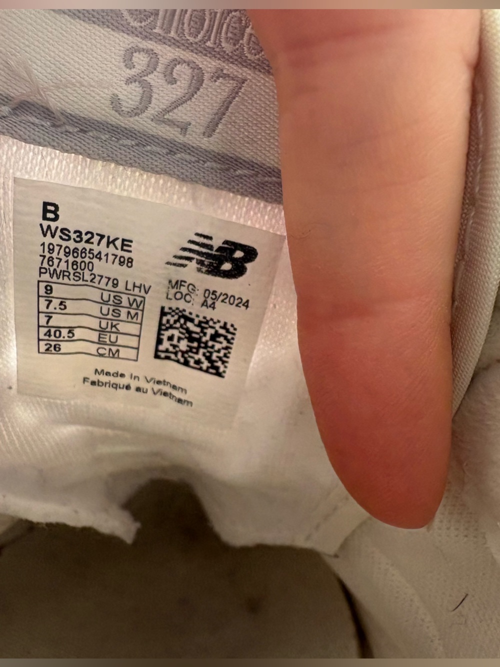 New Balance 327 women’s sneakers size 9 - Picture 10 of 11